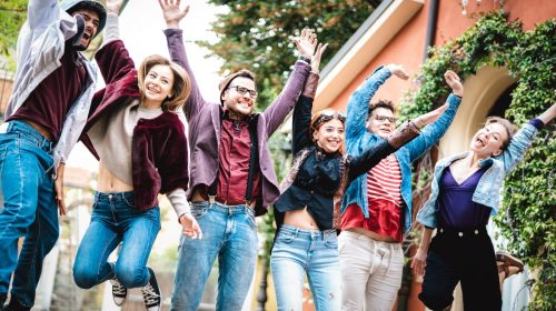 Groupe faisant une activité